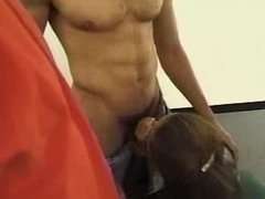 Enge Pussy von Megalatten gedehnt